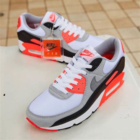 Nike Air Max 90 sneakers 